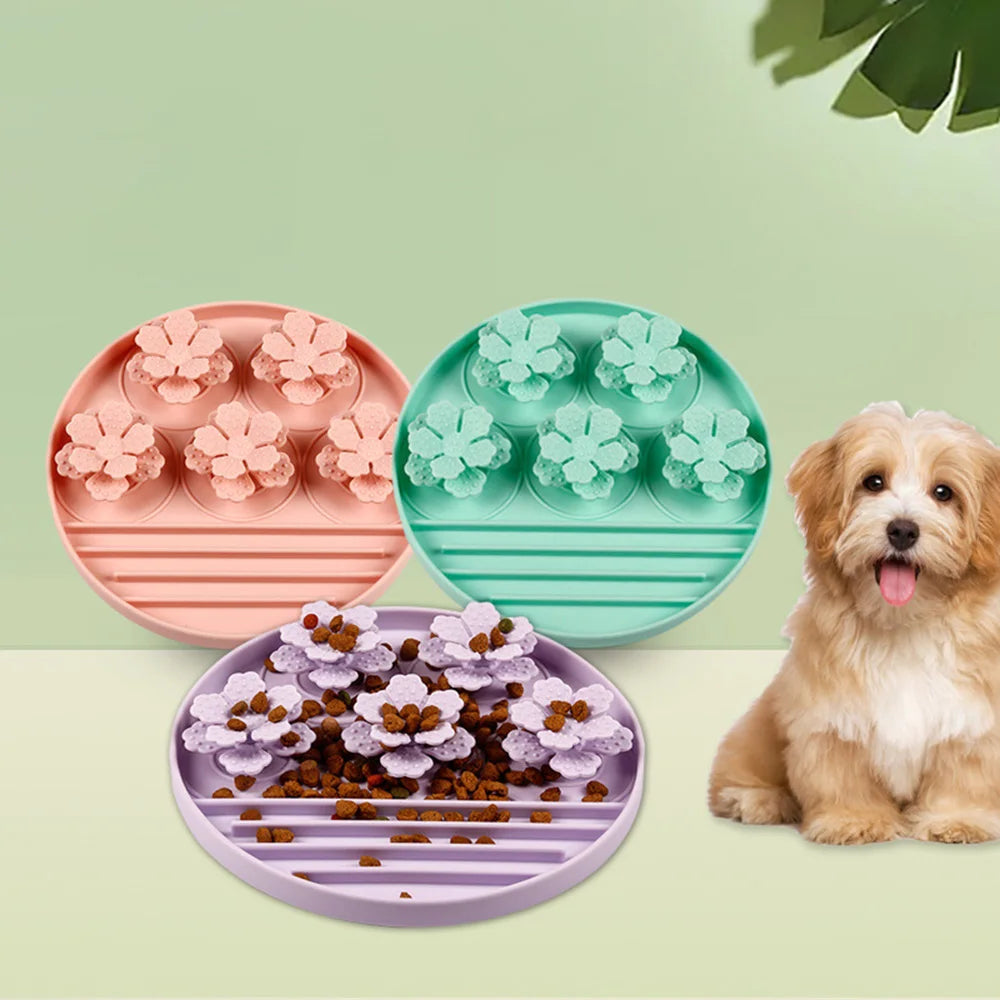 Pet Snuffle Mat round Slow Feeder Pad - Silicone Suction Cup Dog Feeding Mat, Anti-Choke Cat Food Bowl,
